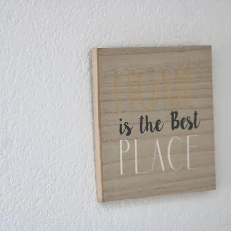Hébergement de vacances Chez Laura Et Benjamin ! Maison à La Climatisée