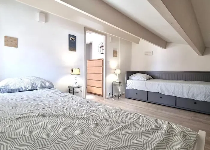 Chez Laura Et Benjamin ! Maison A La Climatisee 別荘